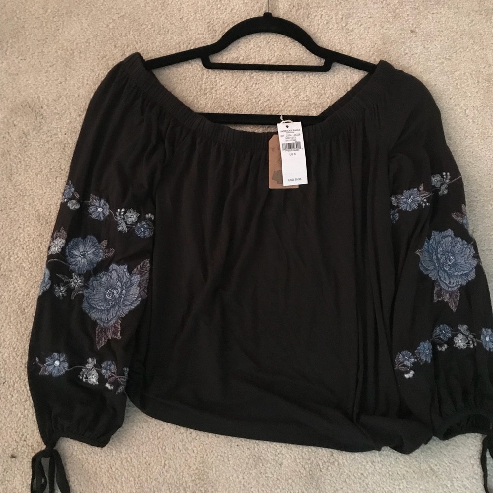 american 🦅 NEVER WORN SMALL TOP🦋🦋
